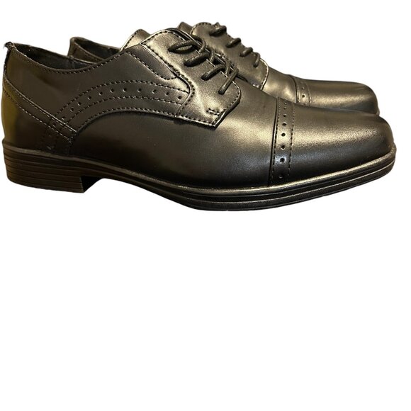 STAFFORD BOYS SHOES NEW NEVER USED COLOR BLACK  SIZE 6 MEDIUM - Picture 12 of 15